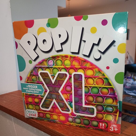 NEW Chuckle & Roar Pop It! XL- The Jumbo Never-Ending Bubble Popping Game - Picture 4 of 5